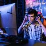 Gaming Online Dan Komunitas Virtual