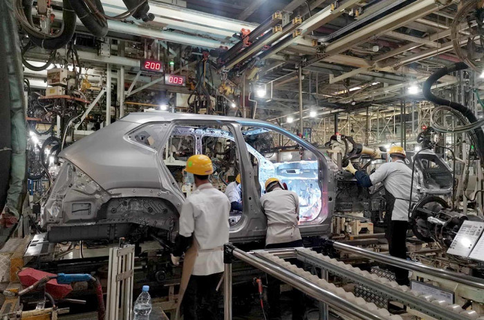 Teknologi Otomotif Modern Dan Perkembangan Industri Kendaraan