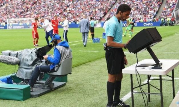Pengaruh Teknologi VAR Dalam Dunia Sepak Bola