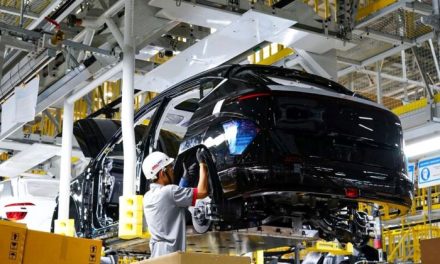 Transformasi Industri Otomotif Menuju Era Digital