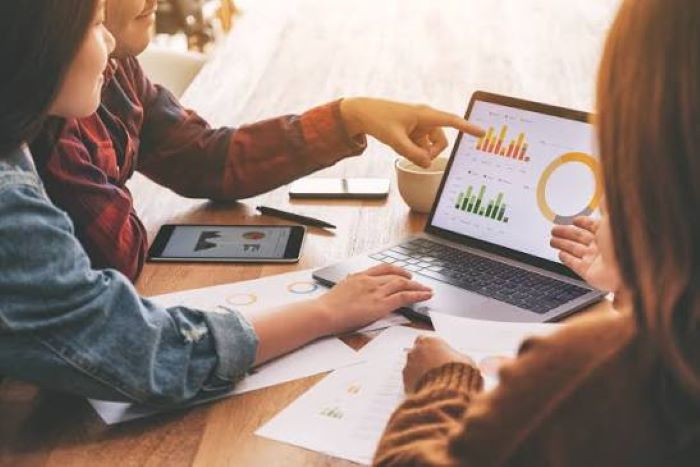 Strategi Bisnis Modern Mengikuti Perkembangan Tren Pasar
